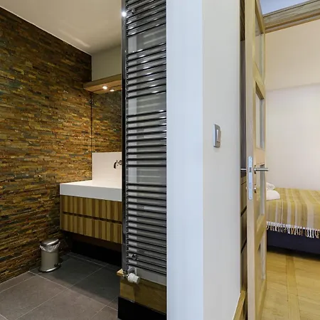 Couronne Apartments Brussels Exterior photo
